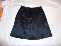 Suknja plisirana Atelier Goldner Schnitt broj 48, crna.