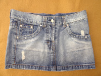 Ženska kratka suknja Terranova vel. M