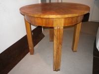antikni drveni stol