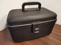 ČVRSTA KUTIJA PRINCE