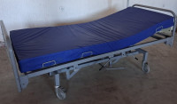 Iznajmljuje se medicinski funkcionalni krevet  TM005