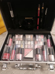 Kofer sa šminkom