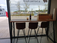 VINOTEKA - KOMPLETAN MODERAN NAMJEŠTAJ POGLEDATI VIDEO!