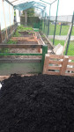 Kompost za prihranu u vrtu, voćnjaku, cvijetnjaku