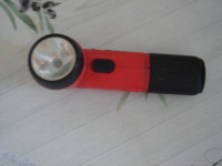 Lampa--baterijska njemačka,koja se puni na el.struju,vidi slike!