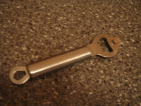 otvarač za boce-čisti inox-rostfrei-stainelss steel,vidi sliku!