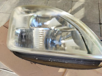 Prodajem farove za Iveco