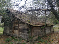 Stari drveni štagalj za rastaviti