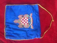 Stolna zastavica sa grbom Predsjednika Republike Hrvatske