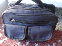 tašnica muško-ženska,kupljena u Njemačkoj duž20cmx14cmx9cm
