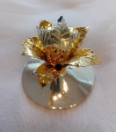 Posrebreni svijećnjak - lotusov cvijet