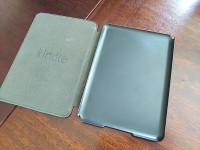 Tvrda futrola za kindle ca 17 x 12 cm