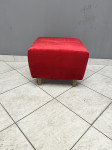 Tabure crveni pliš sa drvenim nogama, 45 x 35 x 45 cm