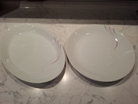 LOT dva porculanska pladnja, okrugli i ovalni