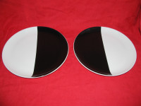 Tanjuri plitki Crno-Bjeli - IKEA . 27 cm. SAND-2