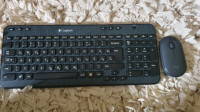 Logitech tipkovnica i miš