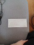 VJEROJATNO NEISPRAVAN - Apple Wireless Keyboard HR na baterije