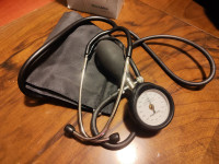 Tlakomjer WelchAllyn DS 54