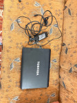 Toshiba Laptop – Crna boja, DVD čitač + Punjač (Windows Vista)