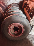 Felge sa gumama 8.25 R15 8komada