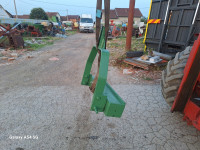 NOSAČ TEGOVA ZA JOHAN DEERE PRODAJEM ILI MJENJAM