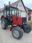 Belarus 820 s priključcima