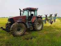 Traktor case mx 135