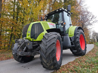 CLAAS AXION 820 CMATIC