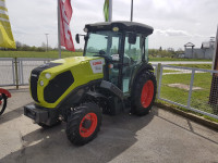 Claas Nexos 220 VL  VOĆARSKO / VINOGRADARSKI TRAKTOR