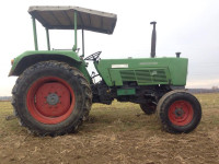 Traktor Fendt 105s turbomatic