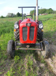 Traktor IMT 555 prodajem HITNO