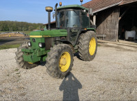 John Deere 2850