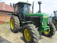JOHN DEERE 3050