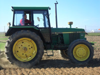John Deere 3140