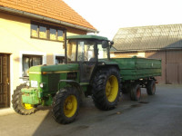 John Deere 3140