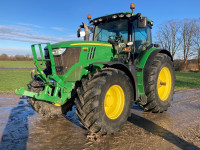 John Deere 6210R