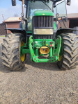 John Deere 7530