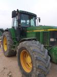 Traktor John Deere 7810
