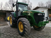 John Deere 7820