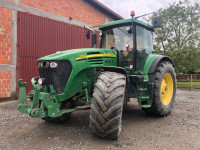 John Deere 7920