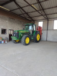 Traktor John Deere 8200