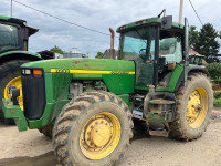 John Deere 8200