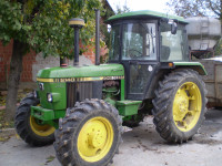 john deere 2140 4x4 sa utovarivačem
