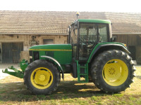 John Deere 6800