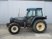 New Holland Ford 8240