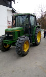 Prodajem johan deere 6400