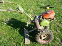 PRODAJEM TRAKTOR AGRIA IMT 506 ZA DIJELOVE