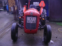 Prodajem traktor IMT 533