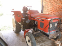 Prodajem Zetor traktor 5011 sa kabinom