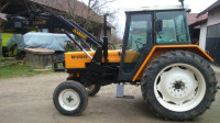 RENAULT TRAKTOR 681 MWM MOTOR, INDUSTRISKI UTOVARIVAČ